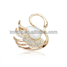 Lovely swan diamond brooch for girls